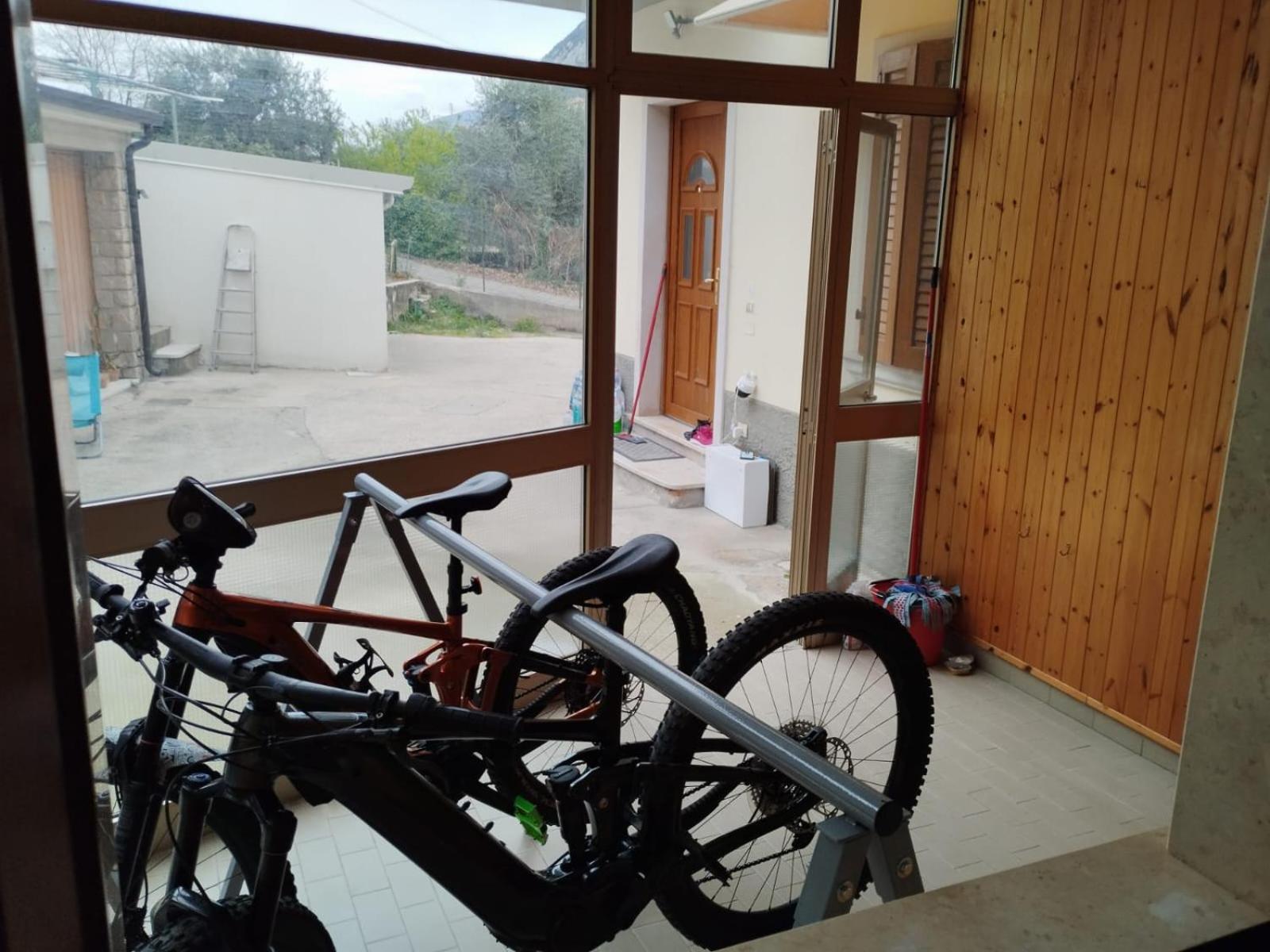 Casa Lis E-bike Apartment Malcesine